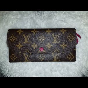 Louis Vuitton “Emilie Wallet”